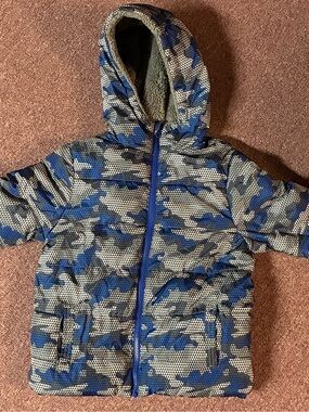 Swiss Tech Blue and Gray Camo Hooded Puffer Jacket